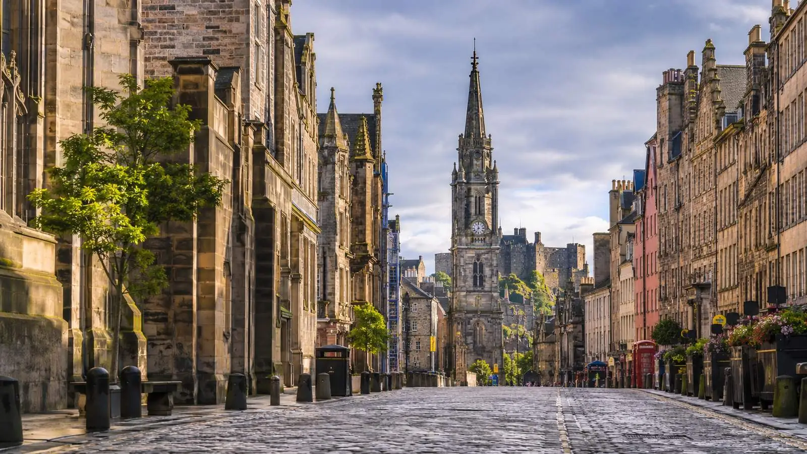 The Royal Mile runs one mile from Edinburgh Castle down to the palace gates